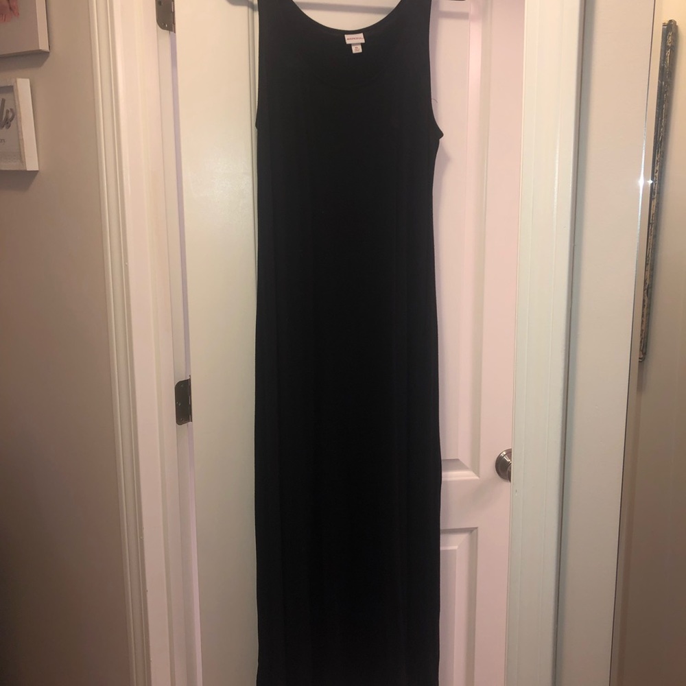 Black maxi dress never worn